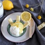 Zitrone-Buttermilch-Eis