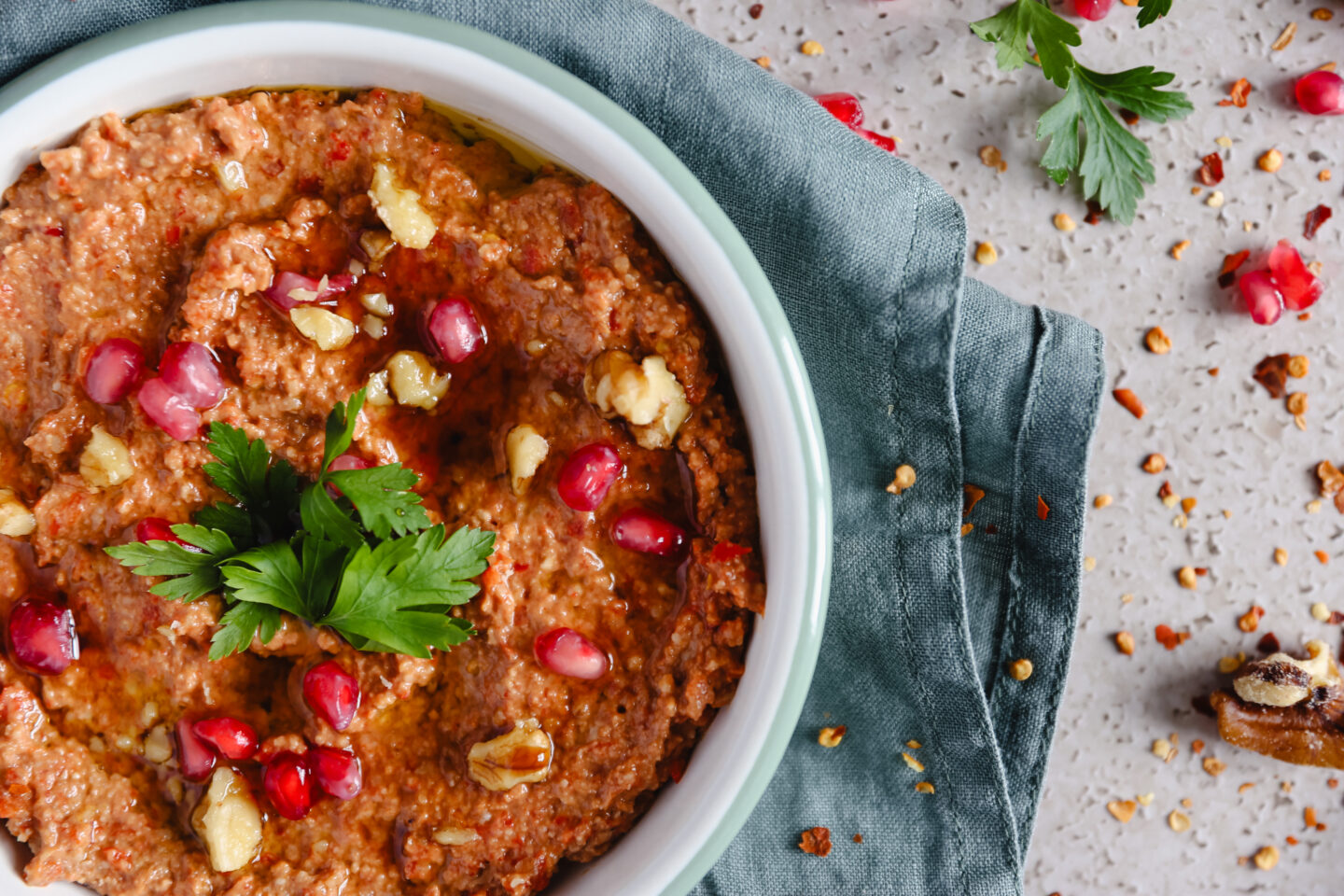 Muhammara - würziger Paprika Walnuss Dip - Pottgewächs