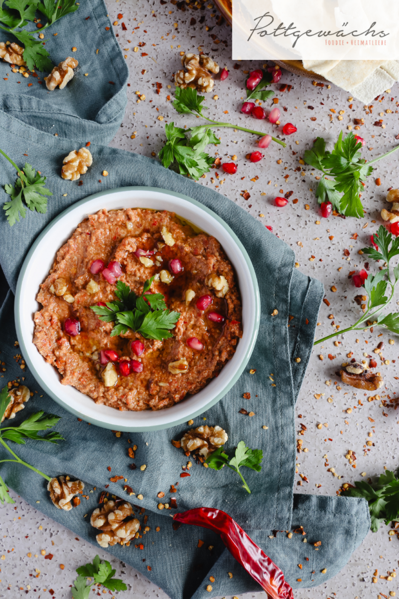 Muhammara - würziger Paprika Walnuss Dip - Pottgewächs